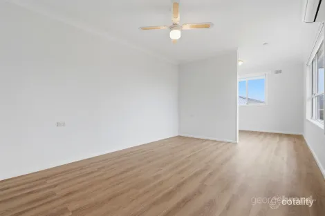 Property photo of 7 Cary Crescent Springfield NSW 2250