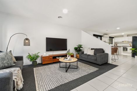 103 Diamond Pde, Skye, VIC 3977