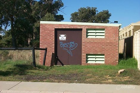 11f Oakmont Ave, Meadow Springs, WA 6210