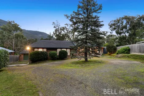 9 Warwick Rd, Montrose, VIC 3765