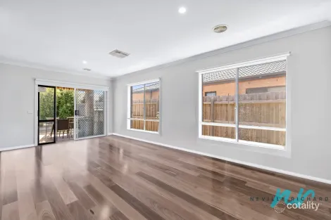 Property photo of 5 Gemstone Street St Leonards VIC 3223