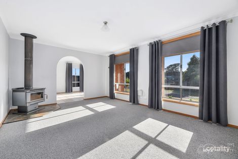 Property photo of 13 Drysdale Court Newnham TAS 7248