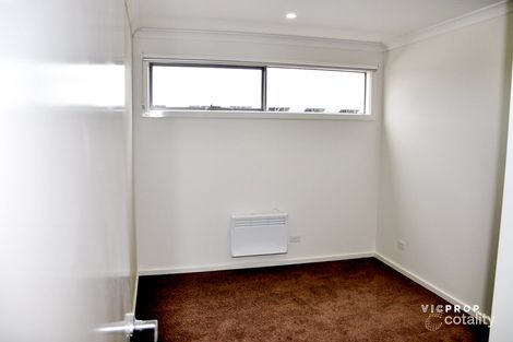 Property photo of 38 Coleridge Circuit Williams Landing VIC 3027