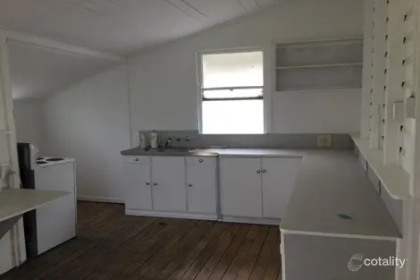 Property photo of 33 William Street Kingaroy QLD 4610