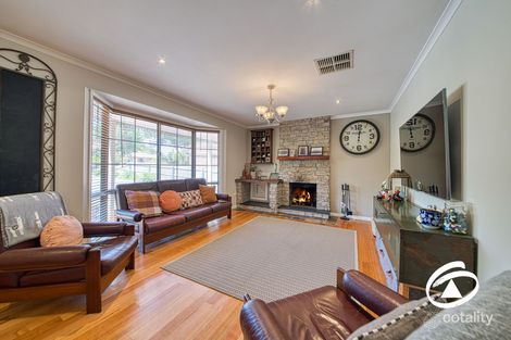 Property photo of 6 Lyndal Court Berwick VIC 3806