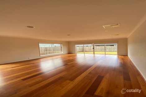 Property photo of 15 Longford Crescent Weir Views VIC 3338