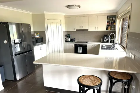 Property photo of 77 Rosella Parade Kingaroy QLD 4610