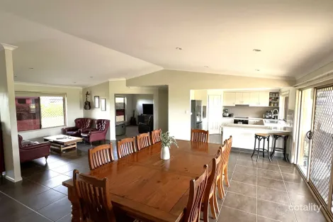 Property photo of 77 Rosella Parade Kingaroy QLD 4610