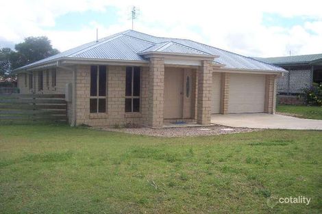 21 Lily St, Southside, QLD 4570