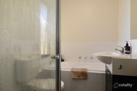 Property photo of 4/6-8 Box Street Reservoir VIC 3073
