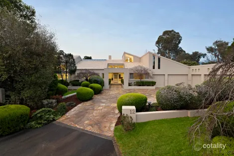 Property photo of 12 Pygmalion Rise Warrandyte VIC 3113