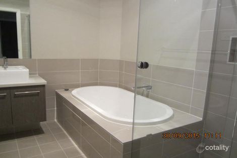 Property photo of 14 Bridgewater Crescent Beaumont Hills NSW 2155
