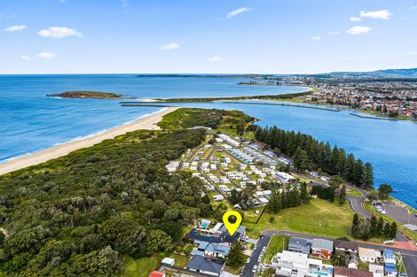 Property photo of 123 Ocean Street Windang NSW 2528