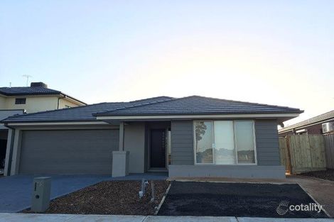 Property photo of 16 Braeburn Place Werribee VIC 3030