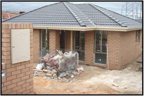 61 George Chudleigh Dr, Hallam, VIC 3803