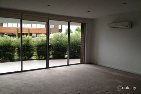 Property photo of 2/2 Eucalyptus Drive Maidstone VIC 3012