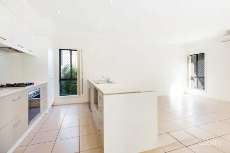 Property photo of 40 Stringybark Drive Molendinar QLD 4214