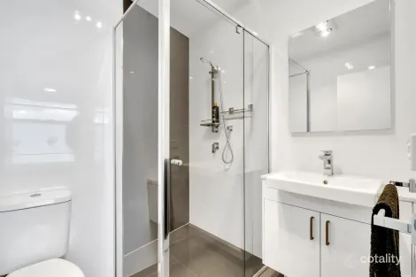 Property photo of 402/15 Pascoe Street Pascoe Vale VIC 3044