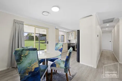 Property photo of 6 Barbara Beerwah QLD 4519