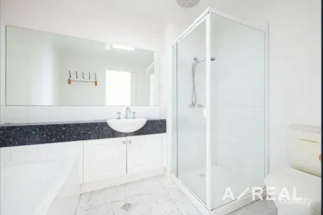 Property photo of 17 Sumner Crescent Point Cook VIC 3030