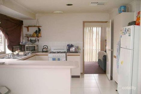 Property photo of 5 Walsh Court Mill Park VIC 3082