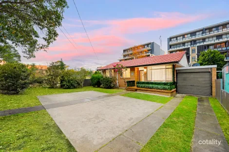 Property photo of 30 Lethbridge Street Penrith NSW 2750