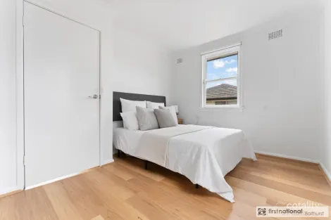 Property photo of 6 Owen Way West Bathurst NSW 2795