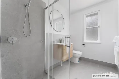 Property photo of 6 Owen Way West Bathurst NSW 2795