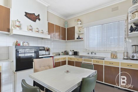 Property photo of 31 Havlin Street East Kennington VIC 3550