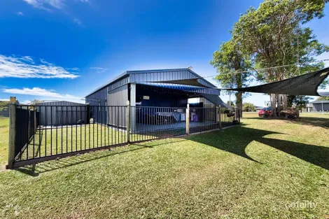 24 Hawthorne Dr, Kurrimine Beach, QLD 4871