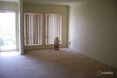 Property photo of 2/20 Rattray Road Montmorency VIC 3094