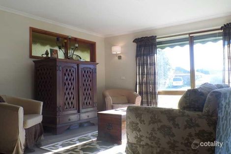 Property photo of 16 Deacon Court Drysdale VIC 3222