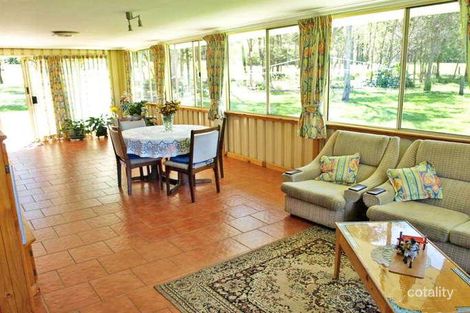 Property photo of 1 Brolga Way Jilliby NSW 2259