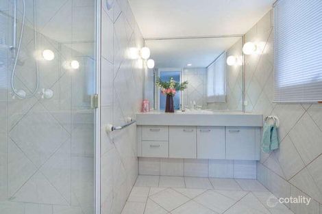 Property photo of 76 Bozzato Place Kenmore QLD 4069