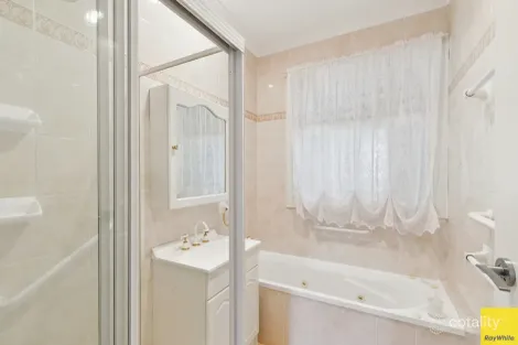 Property photo of 82 Parkside Drive Dapto NSW 2530