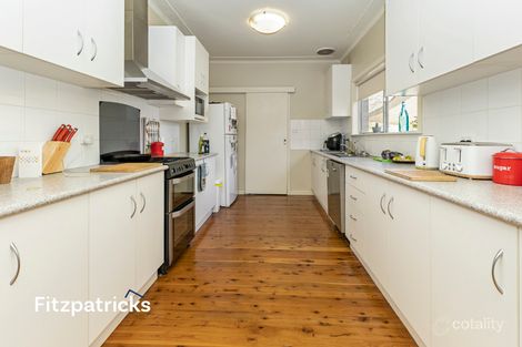 Property photo of 10 Acacia Street Kooringal NSW 2650