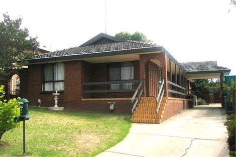 2 Priestley Cres, Seymour, VIC 3660