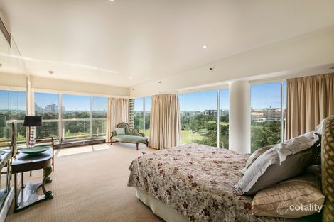 Property photo of 11E/481-483 St Kilda Road Melbourne VIC 3004