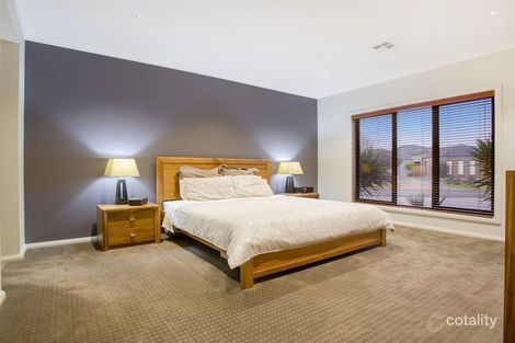 Property photo of 35 Hibiscus Crescent Point Cook VIC 3030