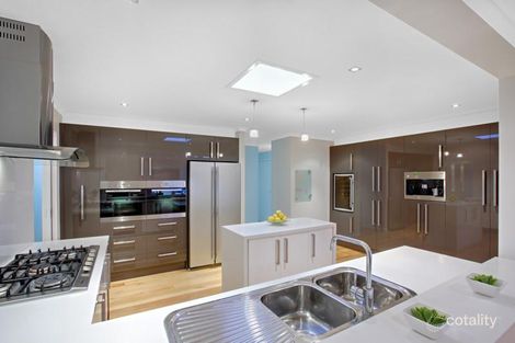 Property photo of 17 Oban Woods Ringwood North VIC 3134