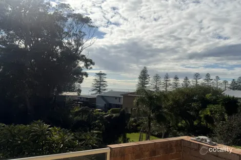 4/14 Surfview Ave, Black Head, NSW 2430