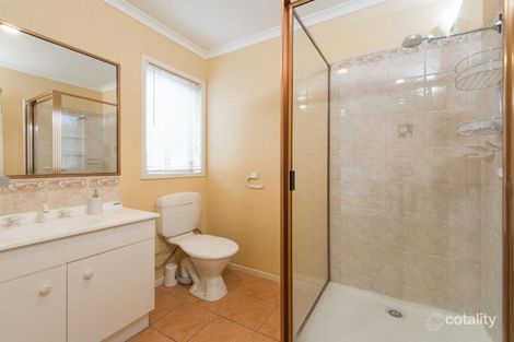 Property photo of 5 The Retreat Hampton Park VIC 3976