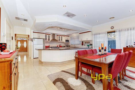 Property photo of 12 Severn Court Roxburgh Park VIC 3064