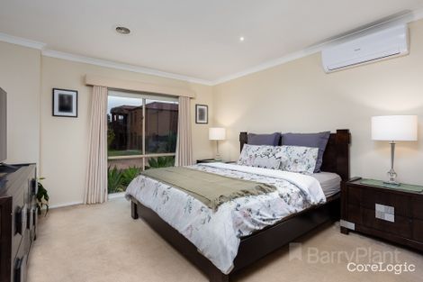 Property photo of 8 Oliver Place Point Cook VIC 3030