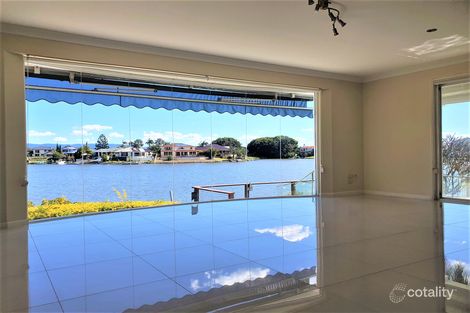 Property photo of 10 Port Jackson Boulevard Clear Island Waters QLD 4226