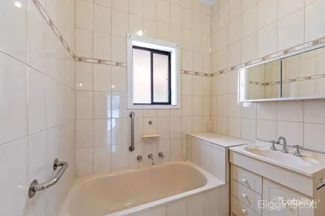 Property photo of 52 Athol Street Moonee Ponds VIC 3039