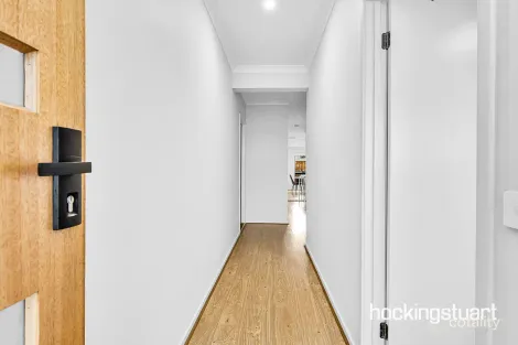 Property photo of 25 Varun Loop Wollert VIC 3750