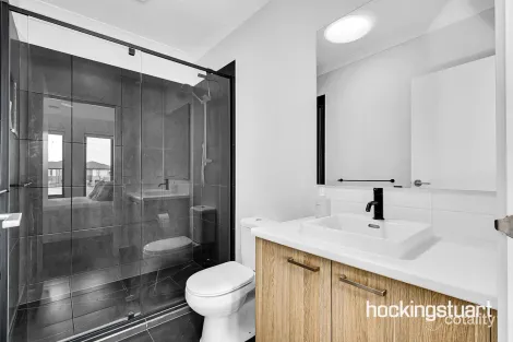 Property photo of 25 Varun Loop Wollert VIC 3750