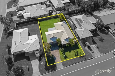 123 J Hickey Ave, Clinton, QLD 4680