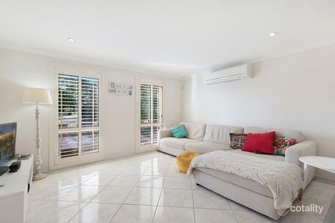 Property photo of 3 Tristram Close Lake Haven NSW 2263